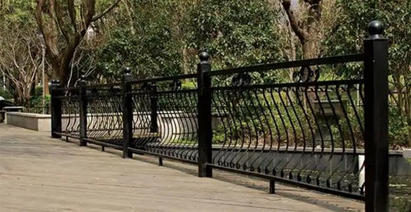 景观护栏的设计要考虑哪些问题